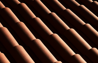 Clay roof tile